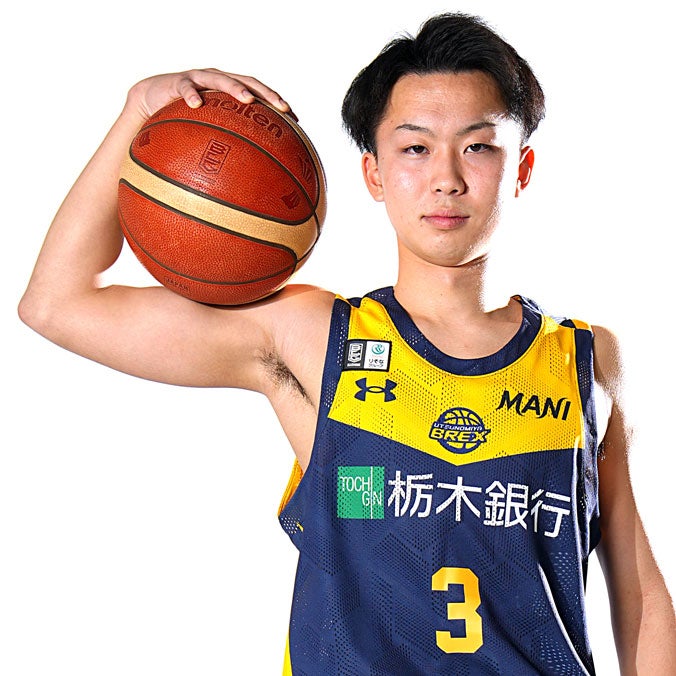 田中大貴がボールを持っている写真
